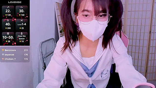 Snapshot of desiregirl69 chatting on 26, 2, 2025 desiregirl69 online show from 26, 2, 2025