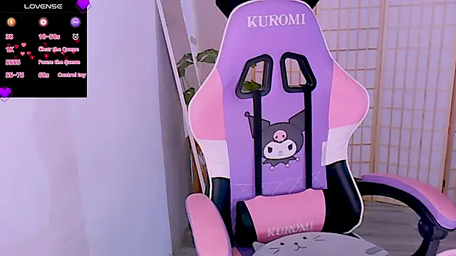 Snapshot of desiregirl69 chatting on 2, 3, 2025 desiregirl69 online show from 2, 3, 2025