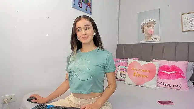 naughtyloverss online show from 7, 3, 2026