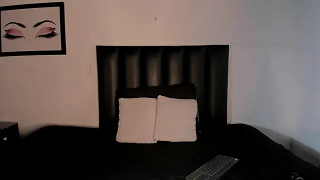 Snapshot of Khenta_Michells chatting on 25, 11, 2025 Khenta Michells online show from 25, 11, 2025