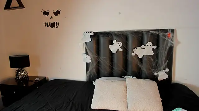 Snapshot of Khenta_Michells chatting on 25, 10, 2025 Khenta Michells online show from 25, 10, 2025