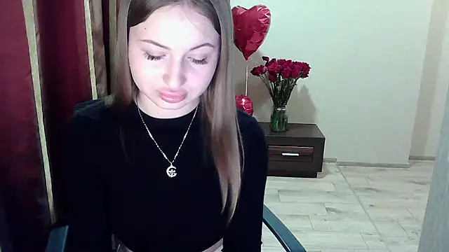 Monica 00 online show from 12, 5, 2026