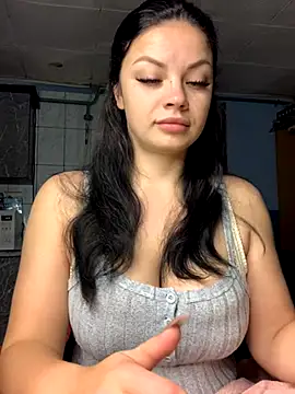 Sweeeeet Candy online show from 6, 11, 2025