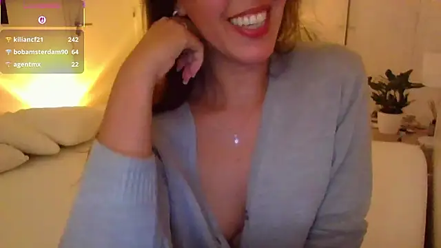 Snapshot of yournextdoorhottie chatting on 18, 3, 2026 yournextdoorhottie online show from 18, 3, 2026