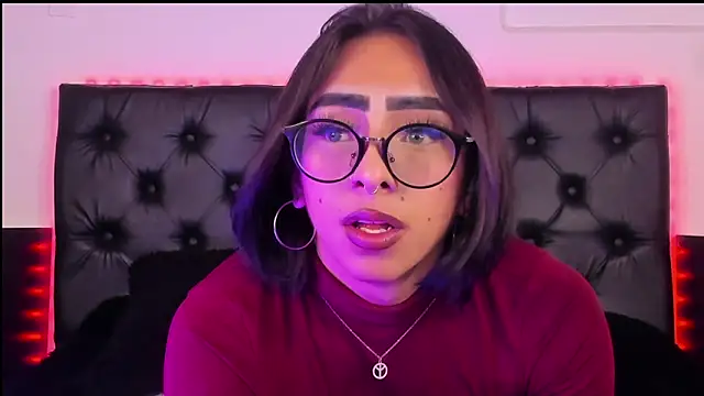 Skyler  blue4 online show from 1, 2, 2025