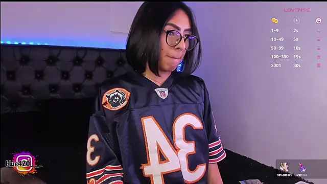 Skyler  blue4 online show from 19, 2, 2025