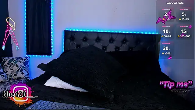 Skyler  blue4 online show from 7, 1, 2025