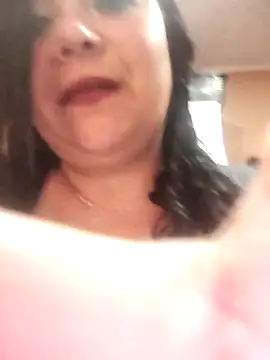 sara pineros online show from 2, 2, 2025