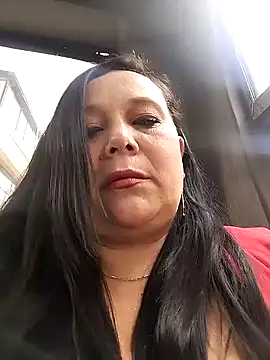 sara pineros online show from 29, 1, 2025