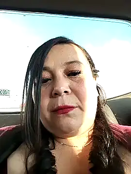 sara pineros online show from 7, 1, 2025