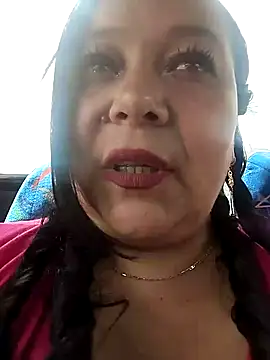 sara pineros online show from 28, 2, 2025