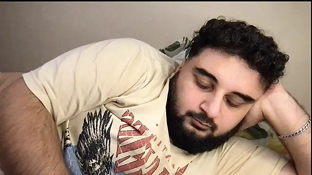 Snapshot of teddy_alan chatting on 30, 10, 2025 teddy alan online show from 30, 10, 2025