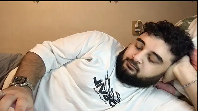 Snapshot of teddy_alan chatting on 29, 10, 2025 teddy alan online show from 29, 10, 2025