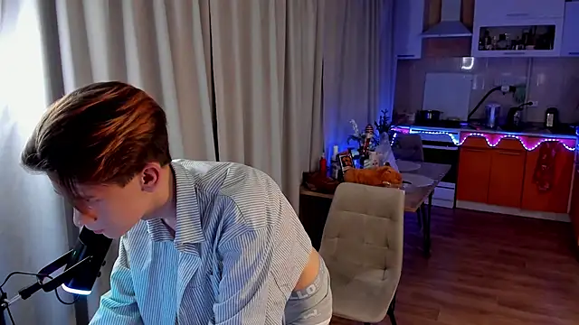 AndrewwCarter2 online show from 14, 2, 2025