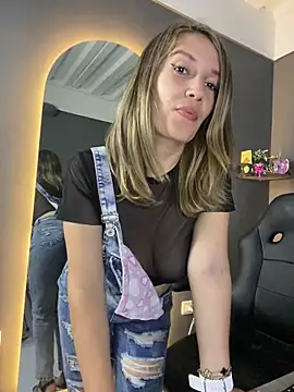 gwen ashly online show from 28, 3, 2026