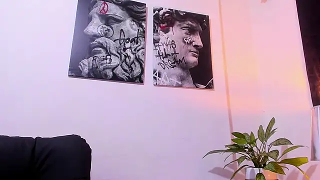 Snapshot of CruzVega chatting on 18, 9, 2025 CruzVega online show from 18, 9, 2025