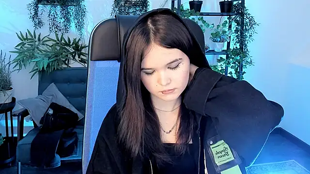 Elainebeness online show from 22, 11, 2025