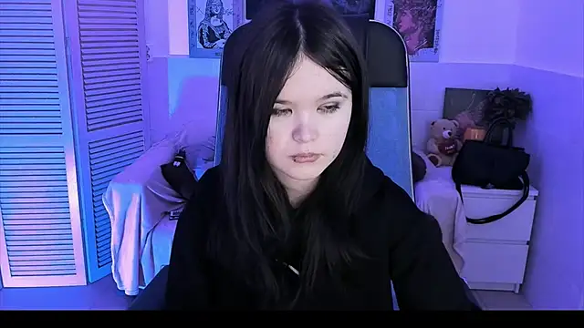 Elainebeness online show from 26, 10, 2025