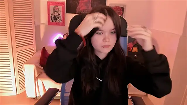 Elainebeness online show from 6, 11, 2025