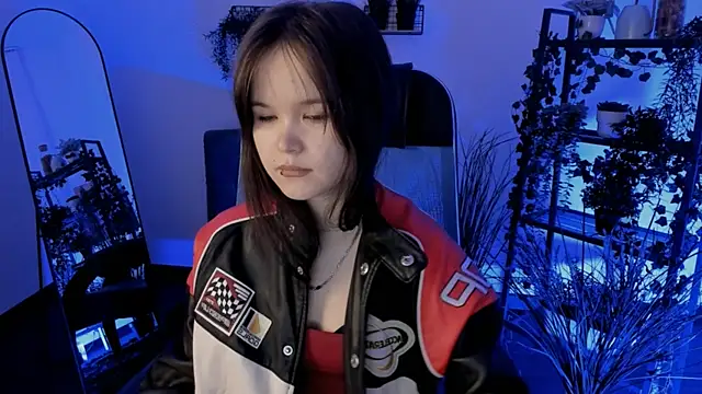 Elainebeness online show from 18, 4, 2026