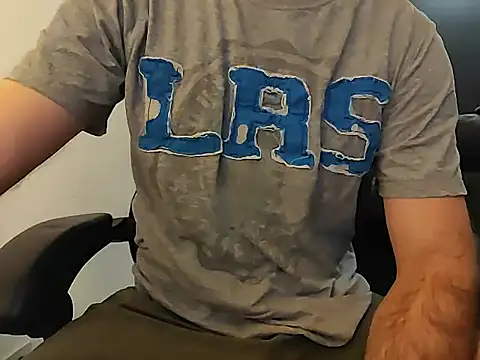 Snapshot of jayb0y61 chatting on 29, 10, 2025 jayb0y61 online show from 29, 10, 2025