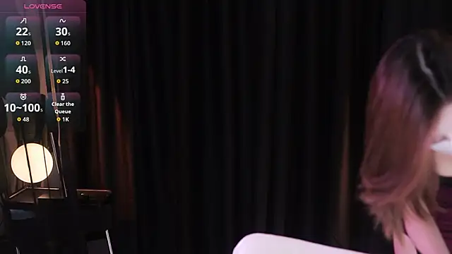 LucyKI online show from 4, 12, 2025