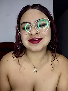 Snapshot of Princess_Lau chatting on 28, 4, 2026 Princess Lau online show from 28, 4, 2026
