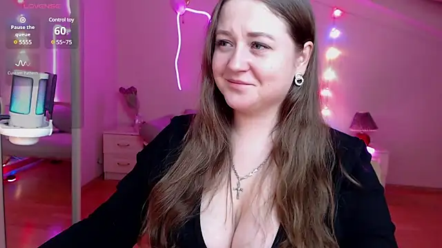 LizzyShine online show from 17, 2, 2025