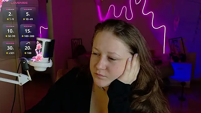 LizzyShine online show from 31, 10, 2025