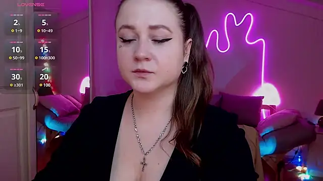 LizzyShine online show from 22, 2, 2025