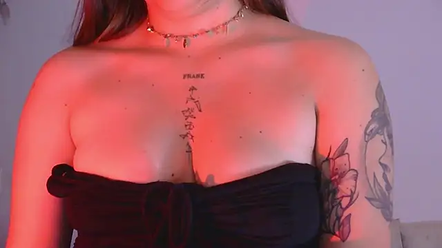 Miss oliviaa online show from 11, 3, 2025