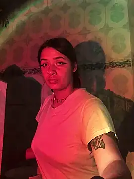 Miss oliviaa online show from 19, 3, 2025
