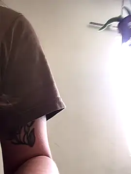 Miss oliviaa online show from 28, 10, 2025