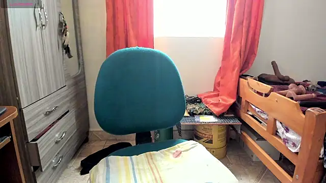 Miss oliviaa online show from 7, 10, 2025