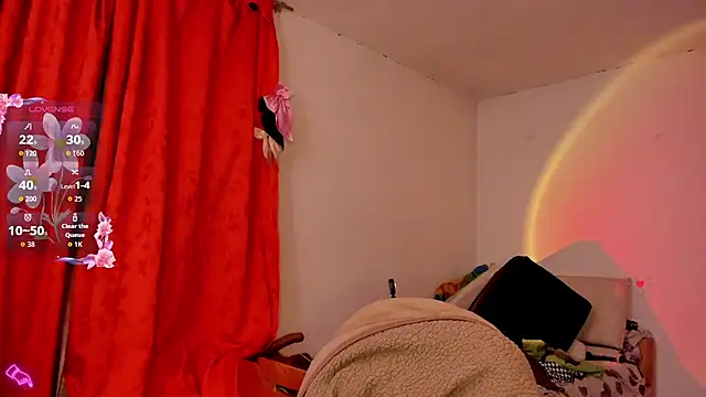 Miss oliviaa online show from 7, 11, 2025