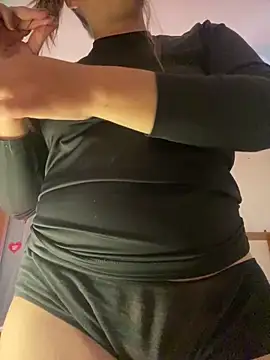 Miss oliviaa online show from 22, 4, 2026