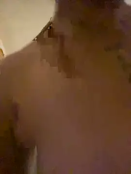 Miss oliviaa online show from 12, 4, 2026