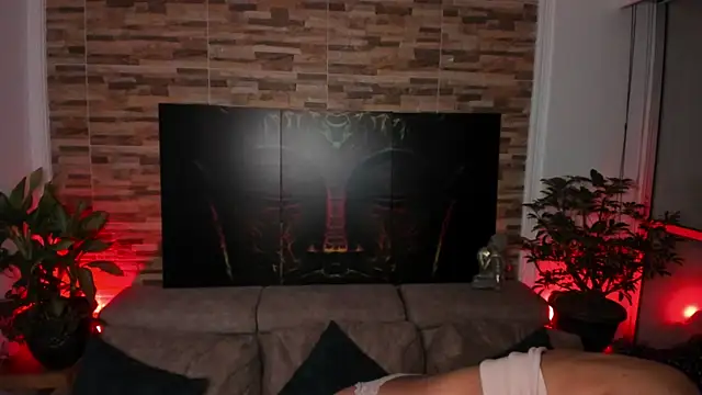 Snapshot of emilyfitness chatting on 8, 10, 2025 emilyfitness online show from 8, 10, 2025