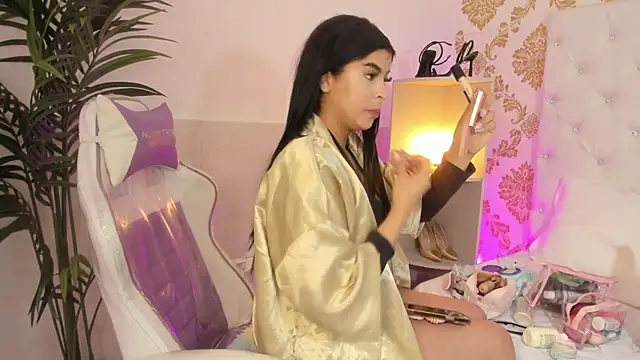 Snapshot of emaa_lambert chatting on 13, 7, 2026 emaa lambert online show from 13, 7, 2026