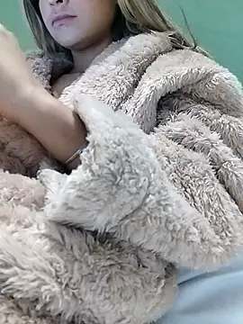 fofinhaa12 online show from 3, 2, 2026