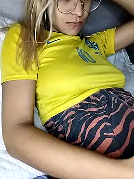 fofinhaa12 online show from 13, 2, 2025