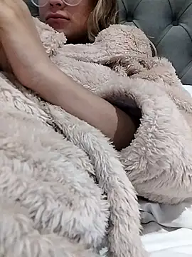 fofinhaa12 online show from 1, 10, 2025