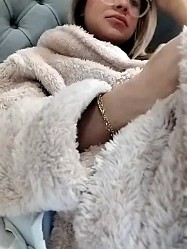 fofinhaa12 online show from 5, 10, 2025