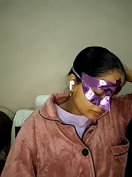 bigtitsqueen online show from 12, 11, 2025