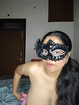 Snapshot of bigtitsqueen chatting on 5, 7, 2026 bigtitsqueen online show from 5, 7, 2026