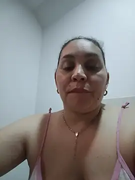 MirandaSoto online show from 6, 7, 2026