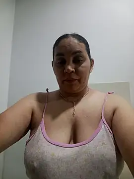 MirandaSoto online show from 4, 4, 2026