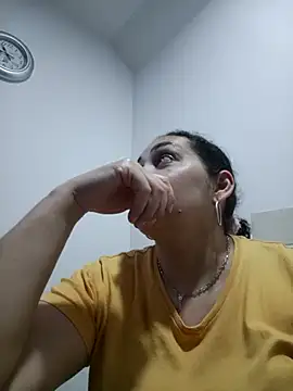 MirandaSoto online show from 5, 2, 2026