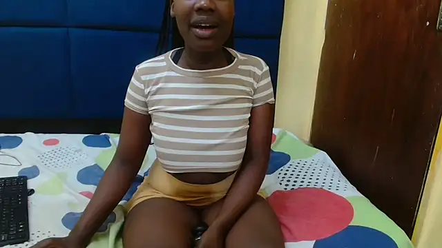 MilkyTitties online show from 5, 12, 2025