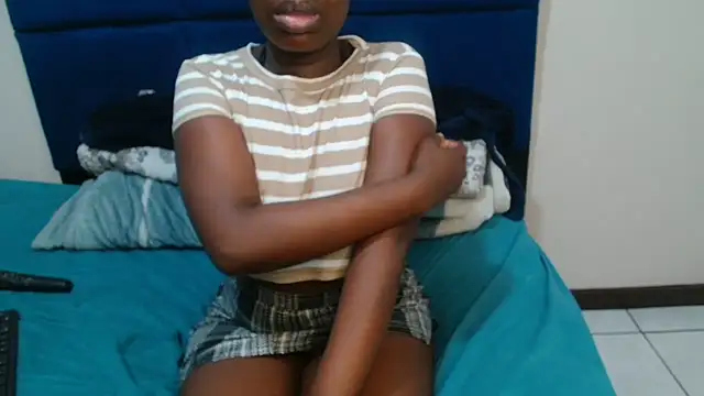 MilkyTitties online show from 14, 7, 2026